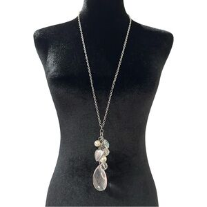 Elegant Silver and Clear Pendant Necklace
